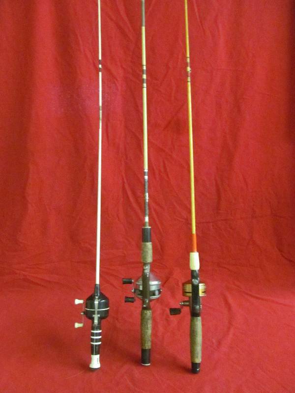 lot 105 image: rod and reel comb.