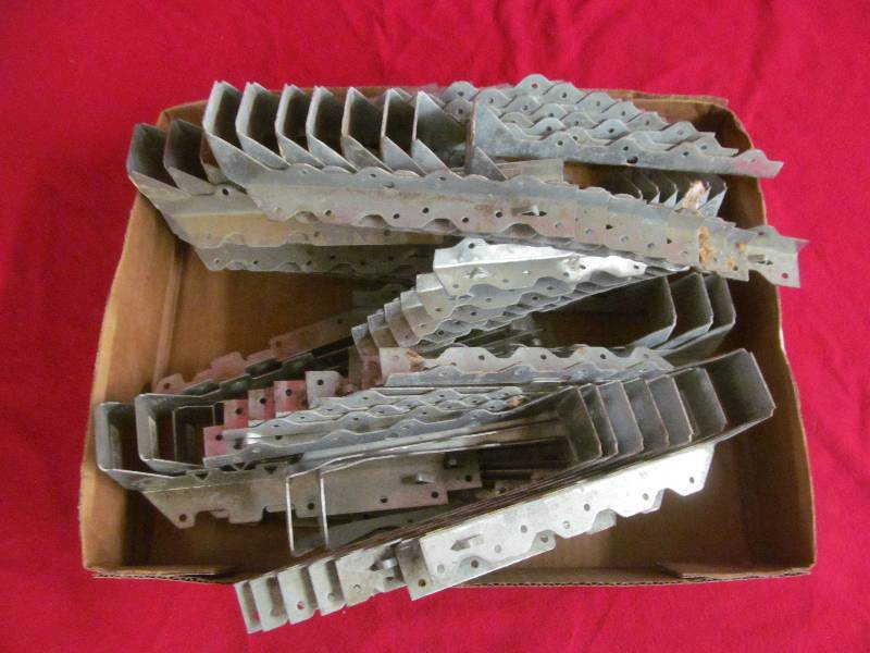 lot 112 image: Hurricane straps