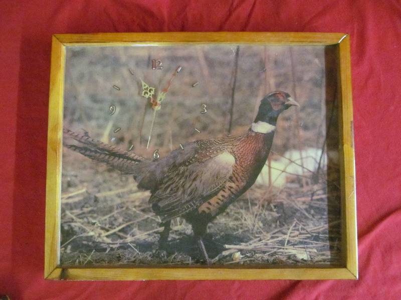 lot 124 image: pheasant clock