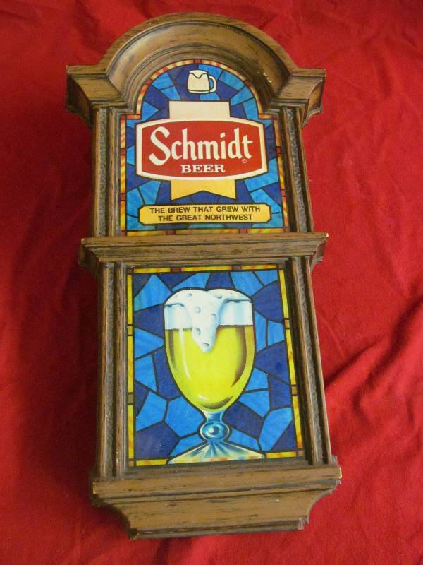 lot 126 image: Schmidt beer sign