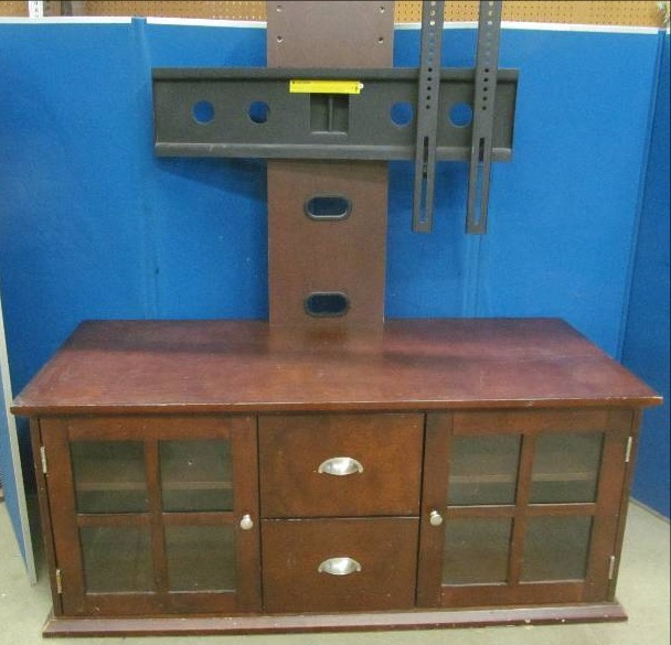 lot 136 image: cabinet