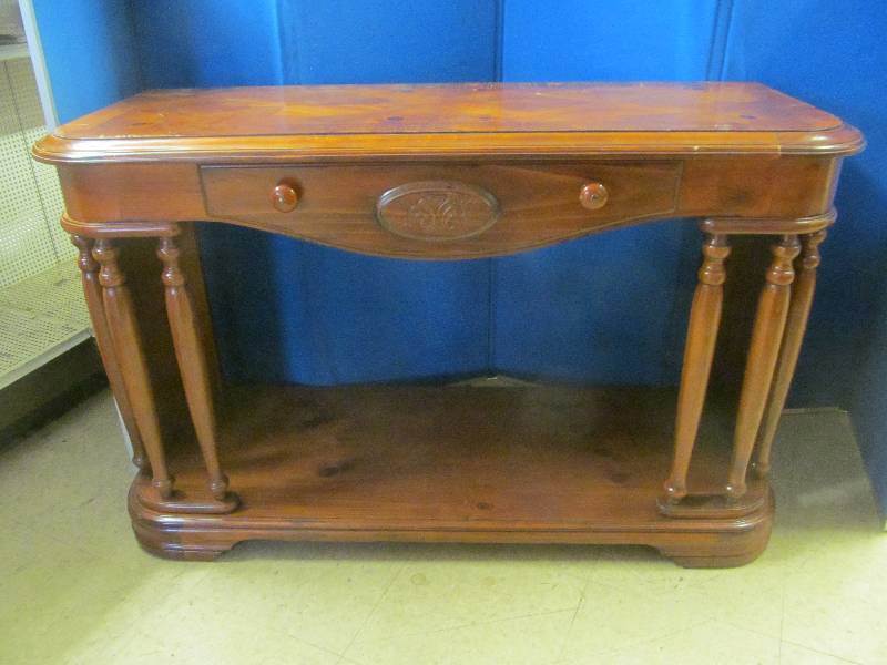 lot 137 image: sofa table