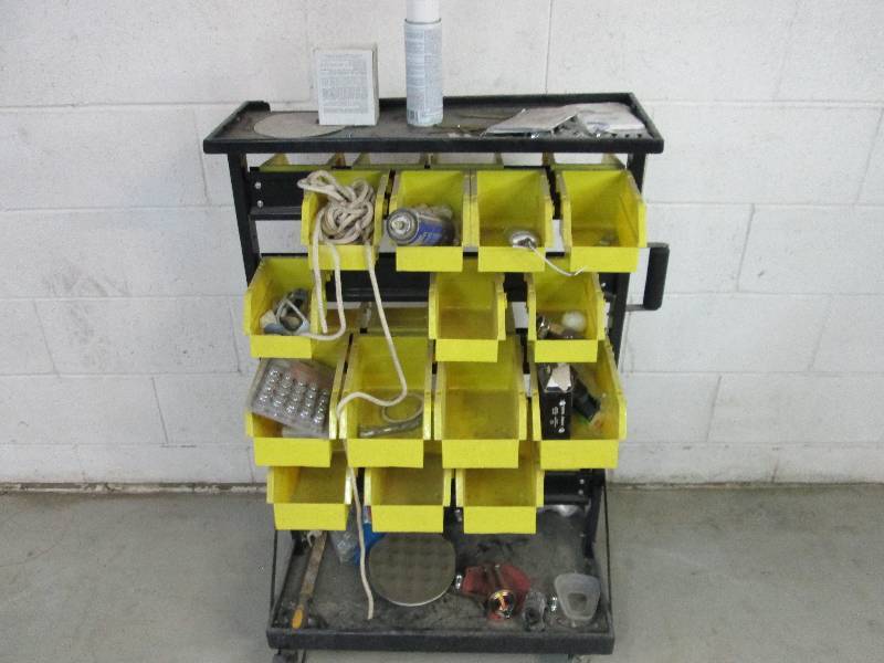 lot 18 image: Mobile Parts Organizer