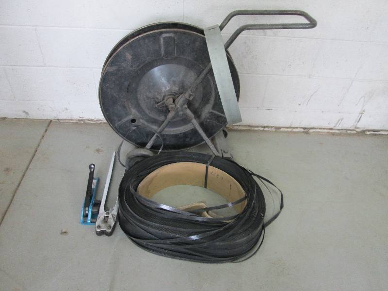 lot 24 image: Banding Cart