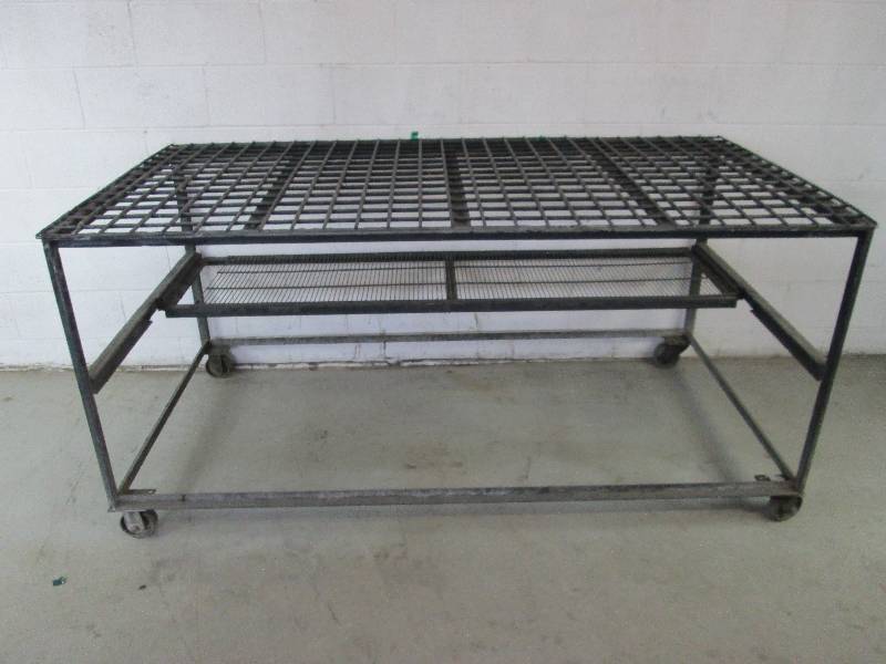 lot 38 image: Powder Coating Parts Table