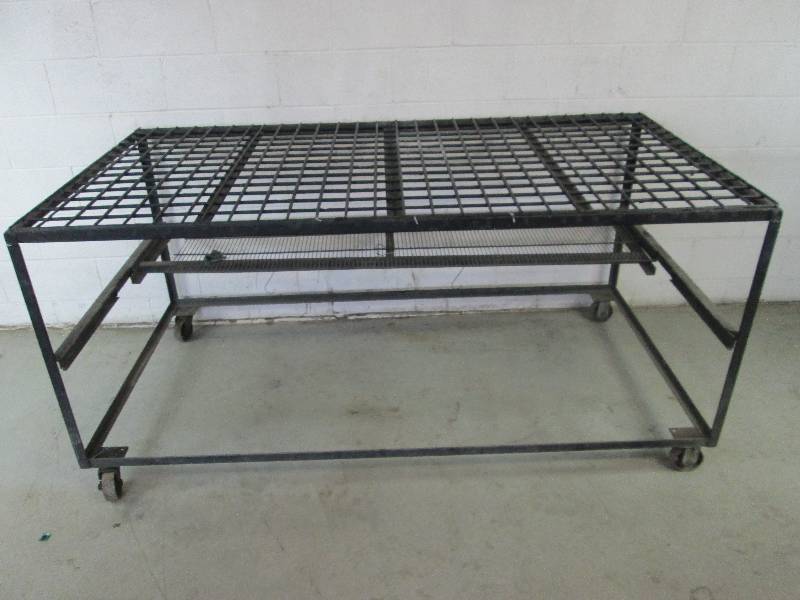 lot 39 image: Powder Coating Parts Table