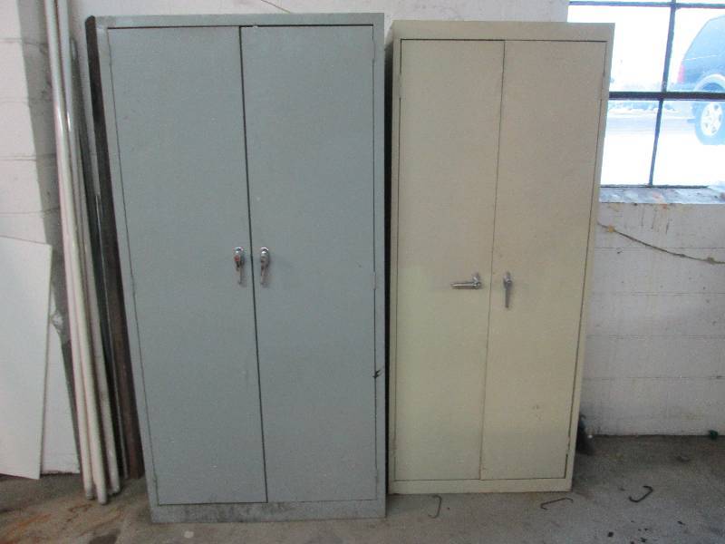 lot 43 image: Grey Storage Cabinet
