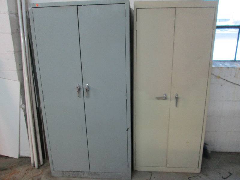 lot 44 image: Tan Storage Cabinet