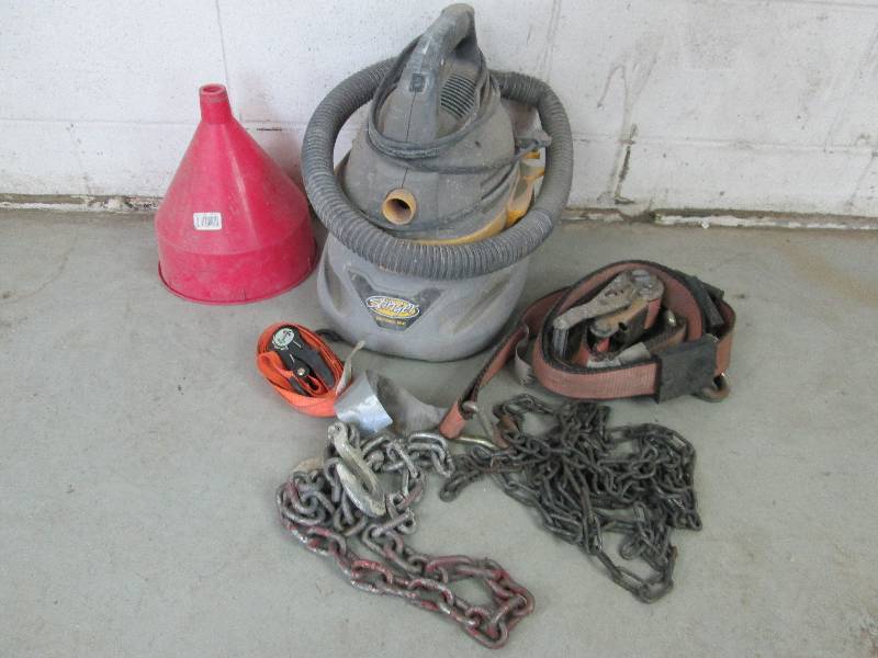 lot 83 image: Chains Straps