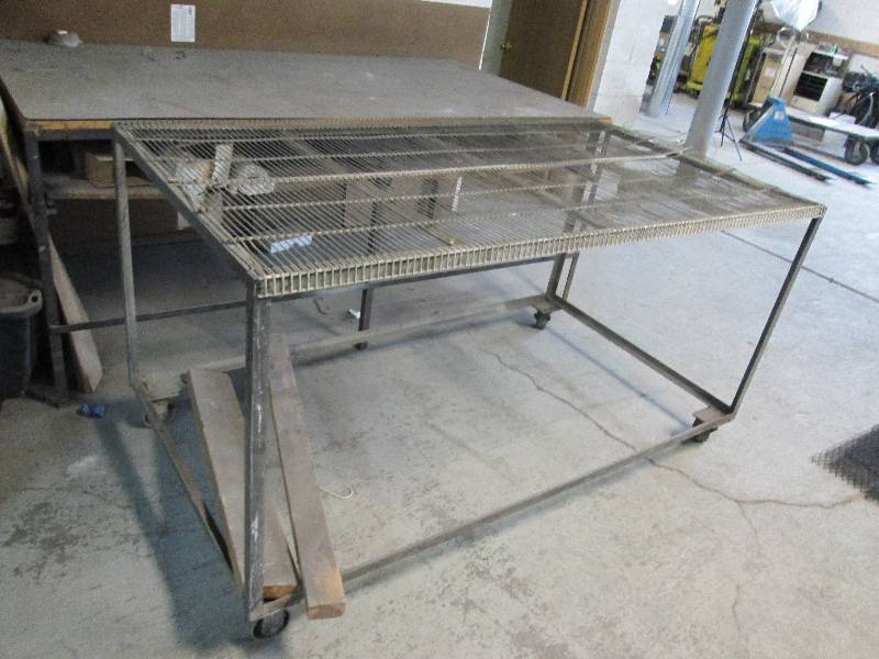 lot 41 image: Powder Coating Parts Table