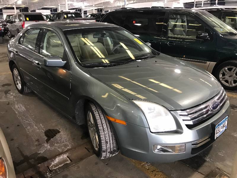 lot 1 image: 2006 Ford Fusion SE