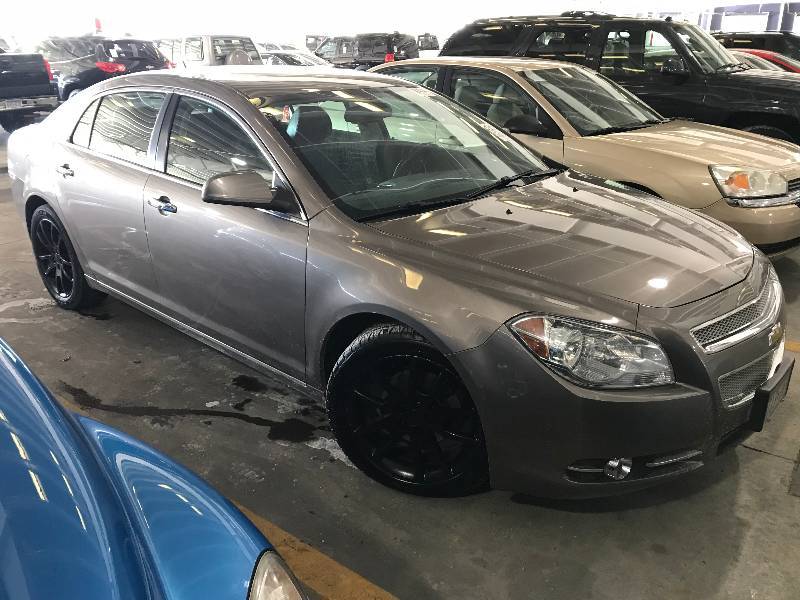 lot 11 image: 2010 Chevrolet Malibu LTZ