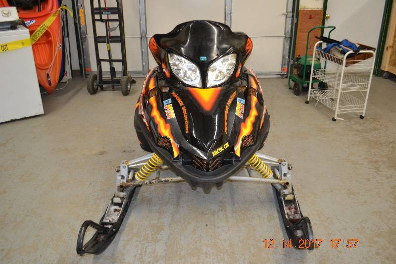 lot 1 image: 2005 Artctic Cat F-6 Snowmobile (miles correction 2234)