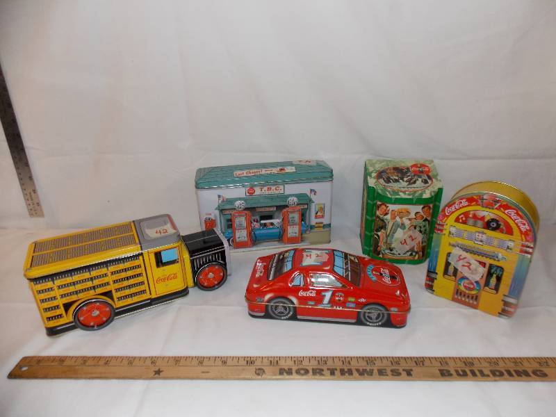 lot 73 image: Coca Cola