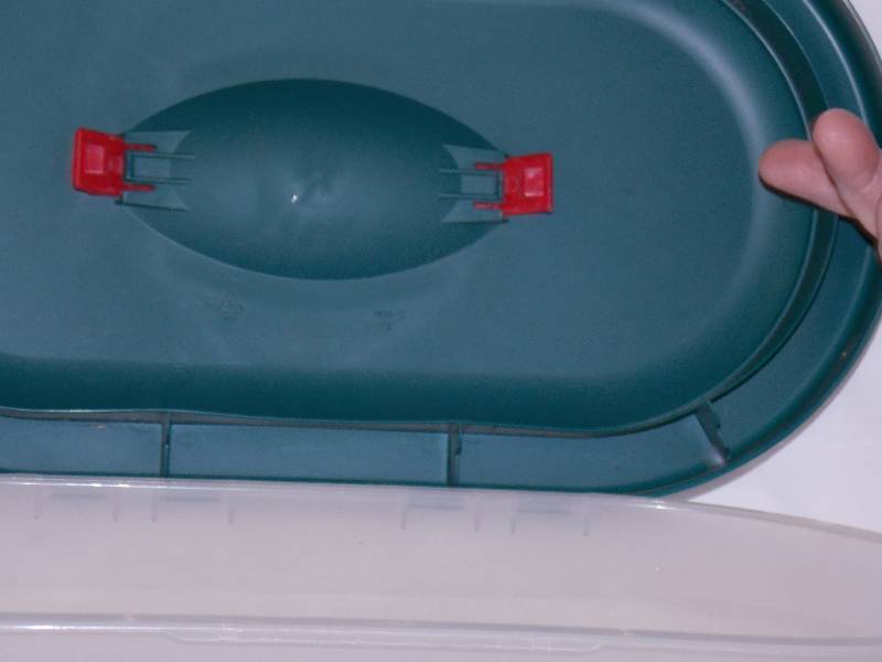 lot 88 image: Packing Tape and Tub