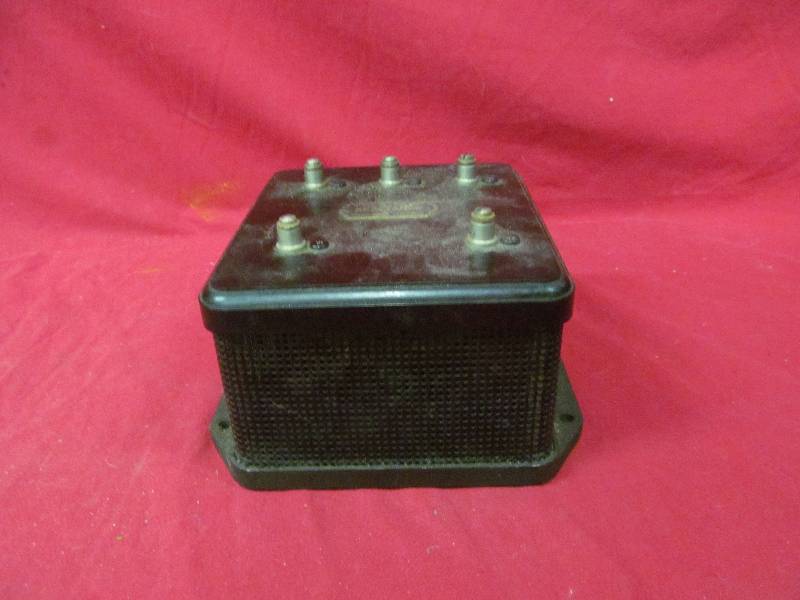 lot 7 image: vintage Reactance