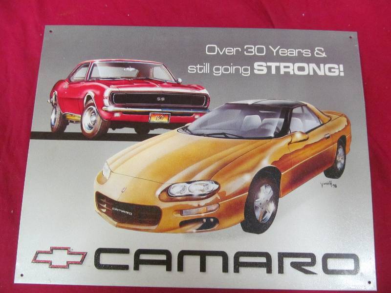 lot 19 image: tin sign