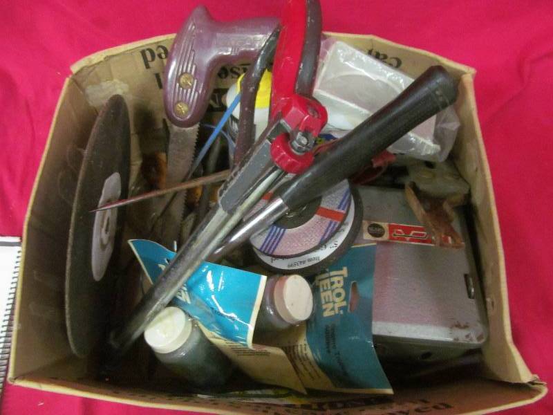 lot 28 image: tools
