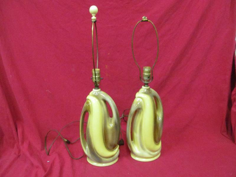 lot 34 image: vintage lamps