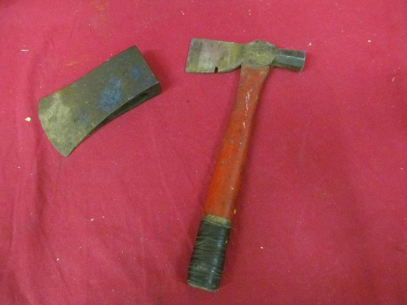 lot 65 image: Diamond Edge Hatchet, axe head