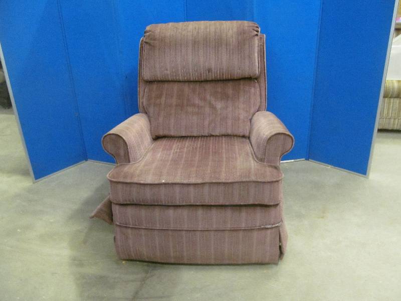 lot 124 image: lane rocker recliner