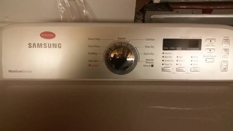 lot 1 image: Samsung Electric Dryer