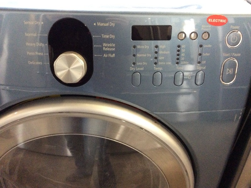 lot 66 image: Samsung Blue Front Load Electric Dryer
