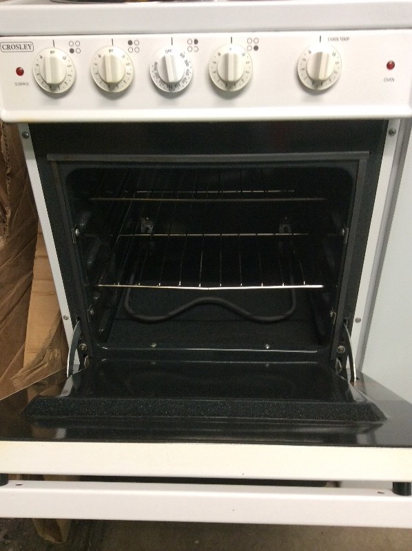 lot 16 image: Crosley 20 Coil Top Stove