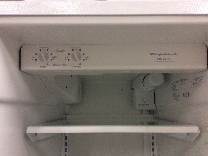 lot 56 image: Maytag 27 Stainless Single Wall Oven