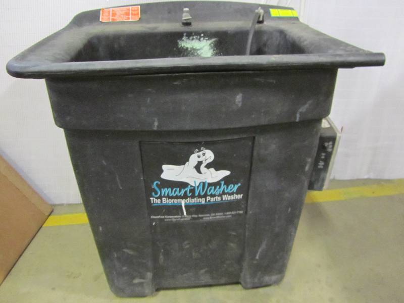lot 6 image: OZZY SMARTWASHER MODEL 25-2