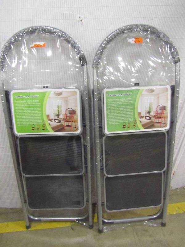 lot 67 image: Werner 3 Step Steel Podium Step Stool (x2)