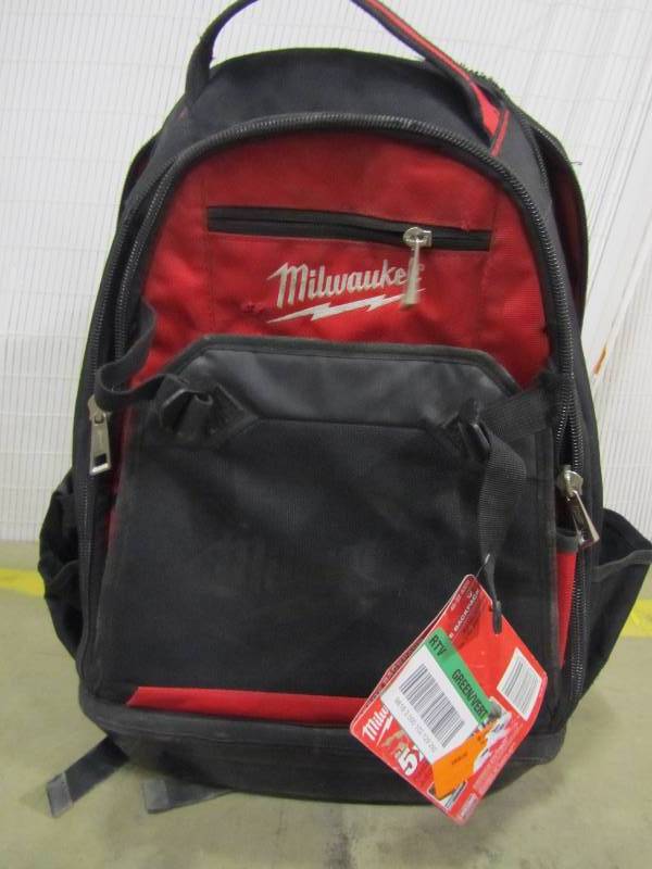 lot 86 image: Milwaukee Jobsite Backpack