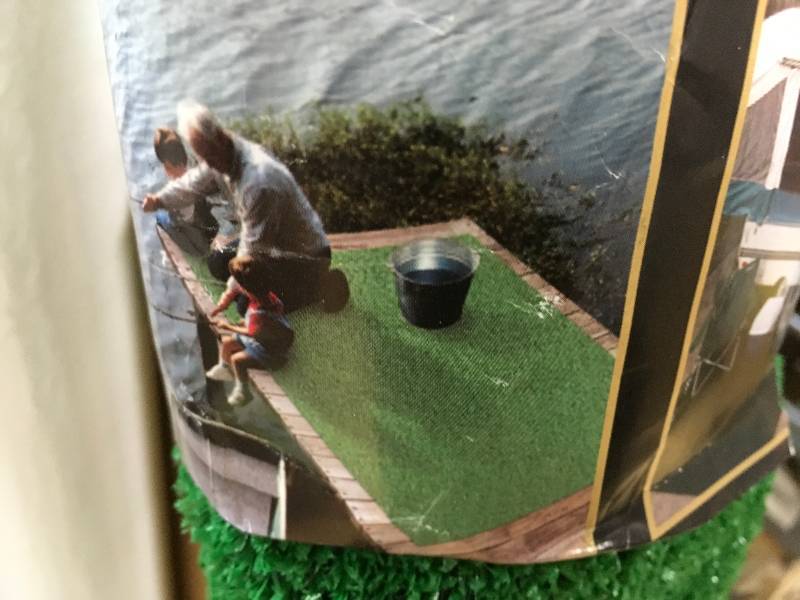 6 x 8 OutdoorIndoor Artificial Grass open box never used