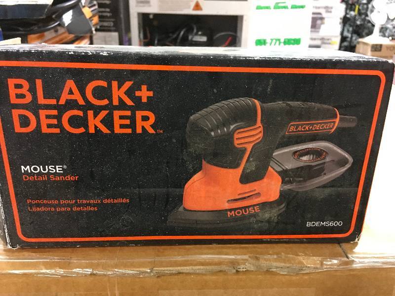 Black & Decker Mouse Detail Sander in working conditions