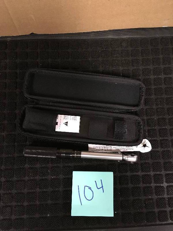Tekton 14-Inch Drive Dual-Direcction Click Torqe Wrench (10-150in-lb.1.1-16.9 Nm) in Like New conditions