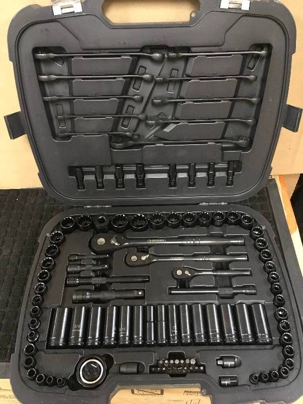 Husky 105 Piece 14 in, 38 in. and 12 in. Drive Universal Mechaniccs Tool Set