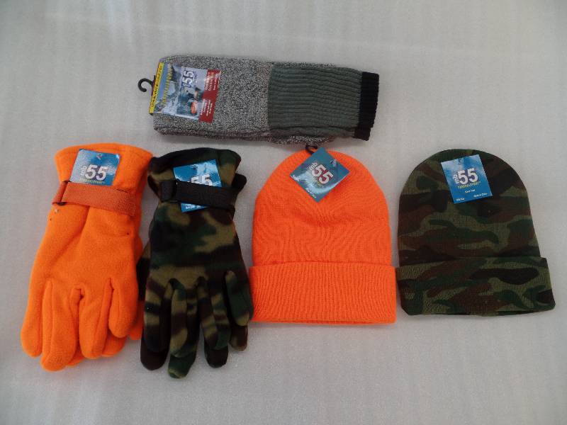 lot 12 image: Gloves, Hats & Socks