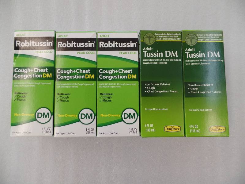 lot 25 image: Robitussin