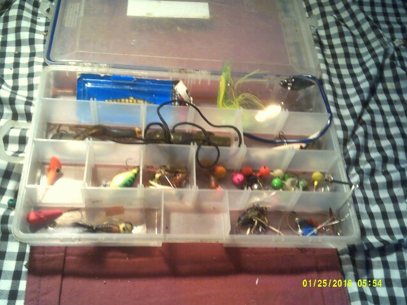 lot 36 image: FISHING TACKLE