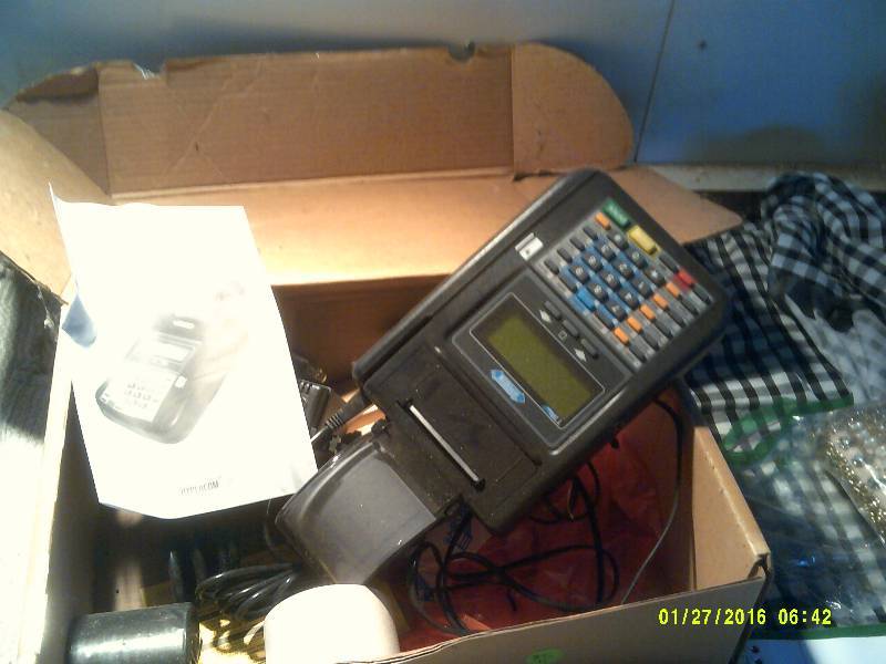 lot 52 image: HYPERCOM TPLUS CREDIT CARD MACHINE