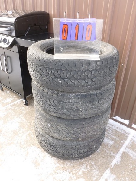 SnS Auctions # 299 Vintage snowmobiles & misc.
