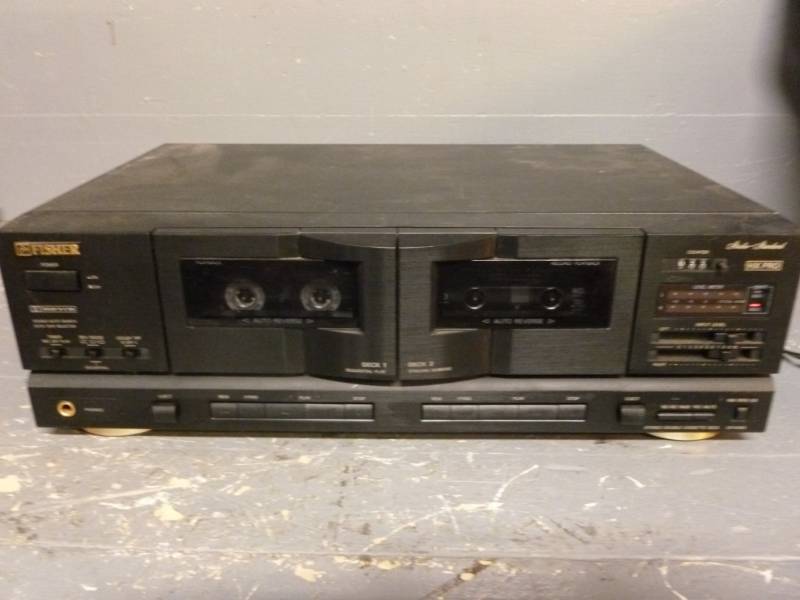 lot 5 image: Fisher Electronics