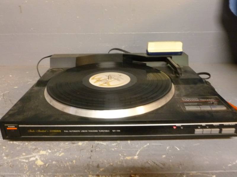 lot 6 image: Fisher Electronics