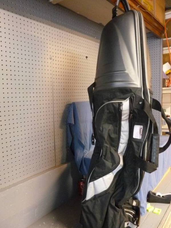 lot 27 image: Golf Club Travel Bag