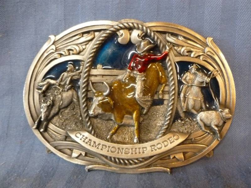 lot 36 image: Belt Buckle