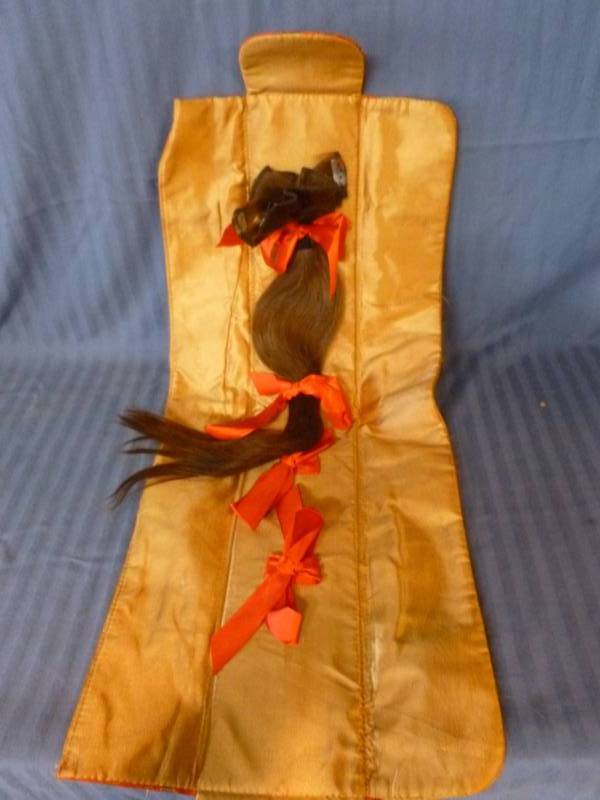 lot 39 image: Hair Piece