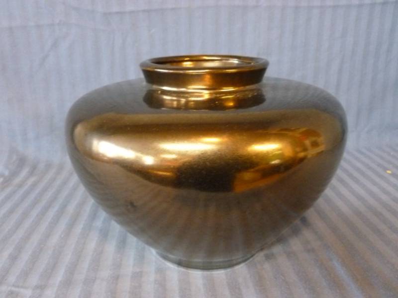 lot 41 image: Haeger Pottery