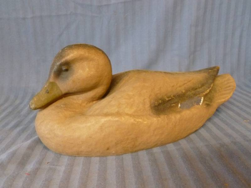 lot 109 image: Vintage Duck Decoy