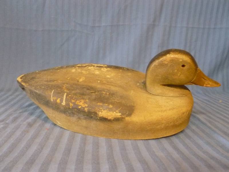 lot 111 image: Vintage Wooden Duck Decoy