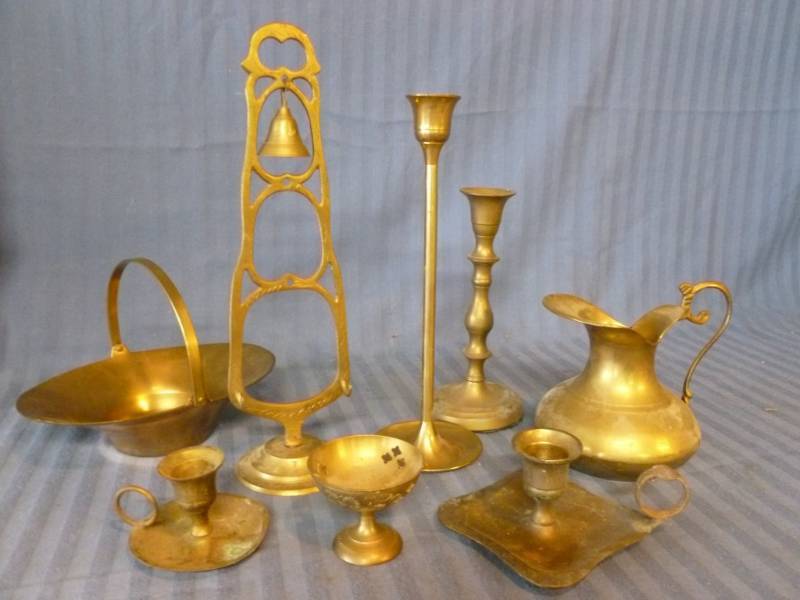 lot 116 image: Vintage Cast Brass